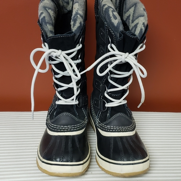Sorel Joan of the Artic Boots - Picture 1 of 5